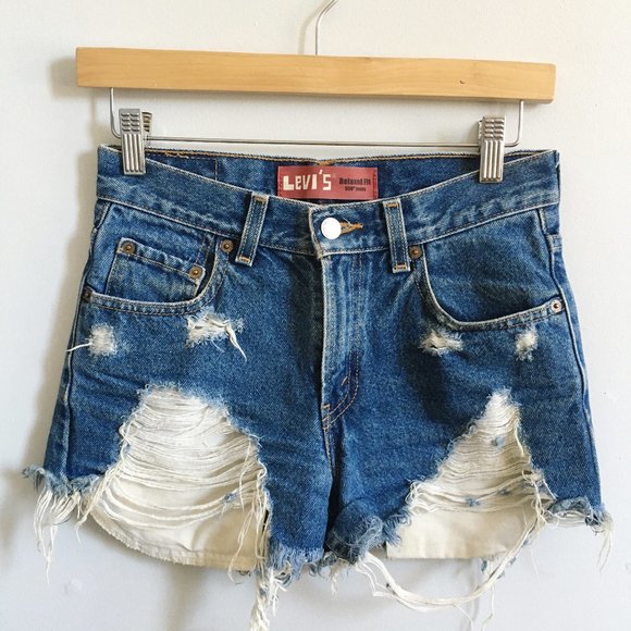 Levi's Pants - Y2K Levi's 550 High Waist Distressed Cut Off Short